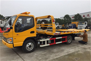 冷水江哪里有拖车服务