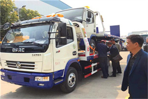 冷水江汽车道路救援拖车价格